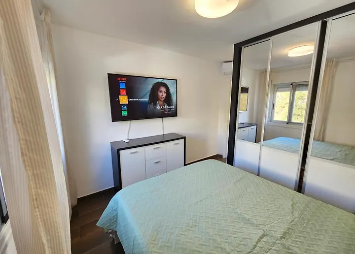 Cristimar H23 Big Pool, 3 Bedroom And 3 Baths